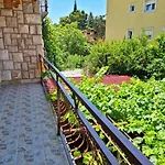 Iko Nemira Omiš