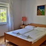 Iko Nemira Apartamento
