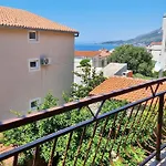 Apartamento Iko Nemira Omiš