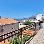 Apartamento Iko Nemira Omiš