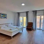 Apartamento Iko Nemira