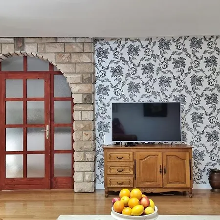 Iko Nemira Apartman *