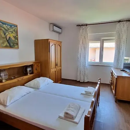 Apartamento Iko Nemira *