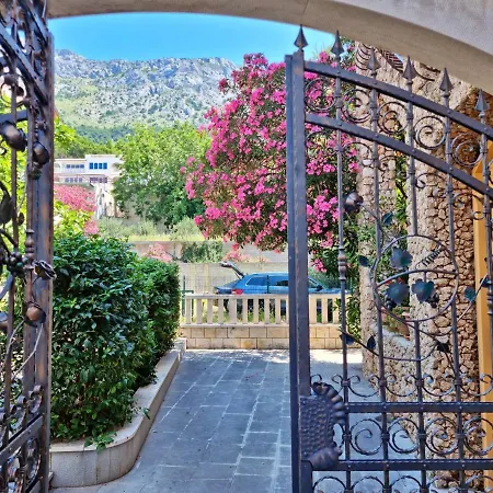 Iko Nemira Apartman Omis