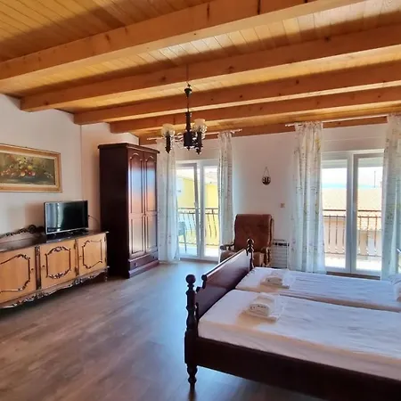 Apartman Iko Nemira Omis
