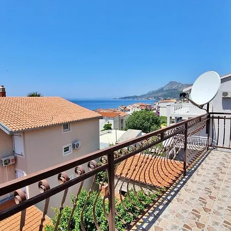 Apartman Iko Nemira Omis