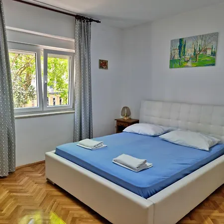 Iko Nemira Apartman *