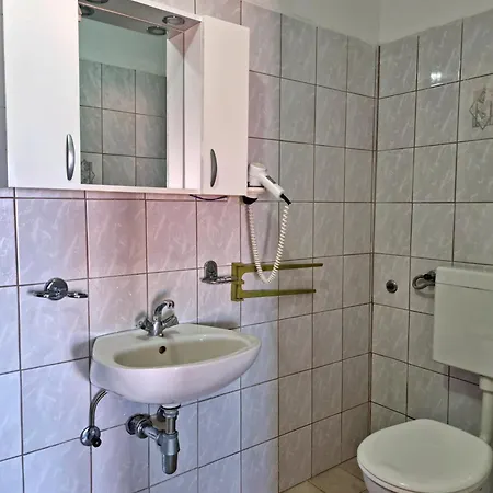 Iko Nemira Apartman Omis
