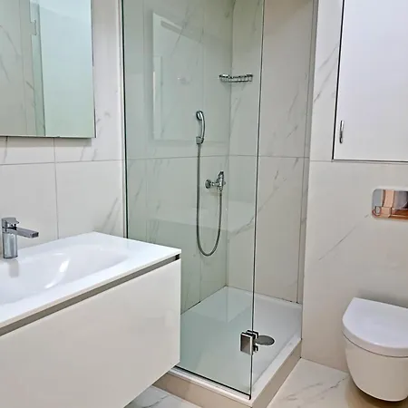 Apartman Iko Nemira Omis