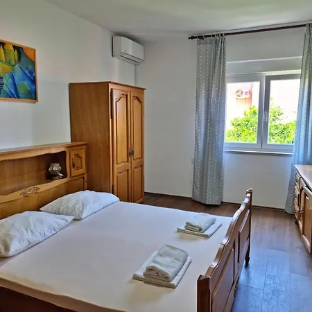 Apartman Iko Nemira *